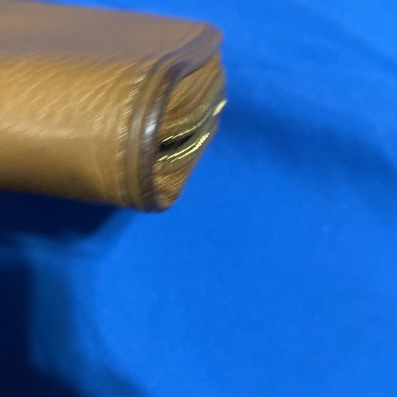 Tory Burch Zip Wallet - Picture 8 of 8